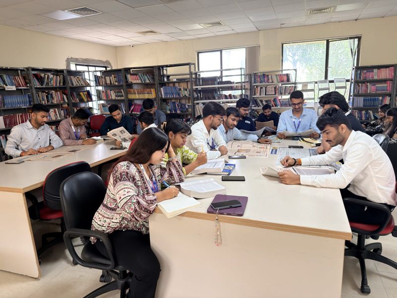 Students studying in the iFEEL Library reading hall